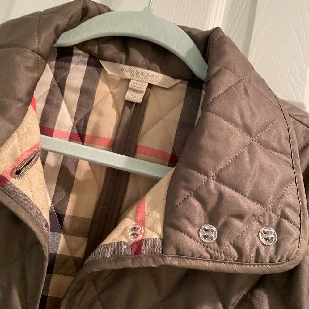 Burberry Quilted Jacket - Picture 6 of 11